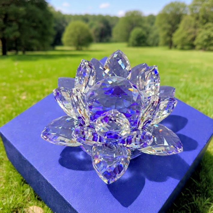 Flor de Loto Morada Mediana